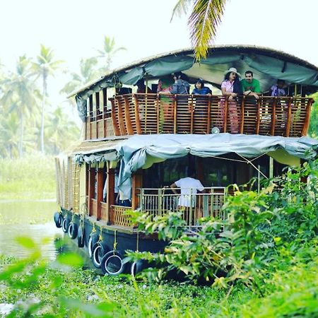 Rajahamsam Houseboat Villa Kumarakom Eksteriør bilde