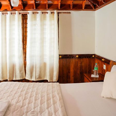 Rajahamsam Houseboat Villa Kumarakom Eksteriør bilde