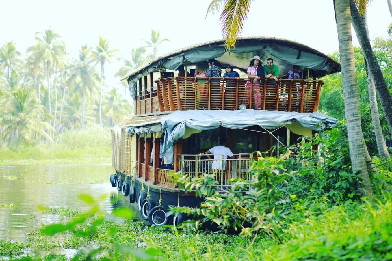 Rajahamsam Houseboat Villa Kumarakom Eksteriør bilde