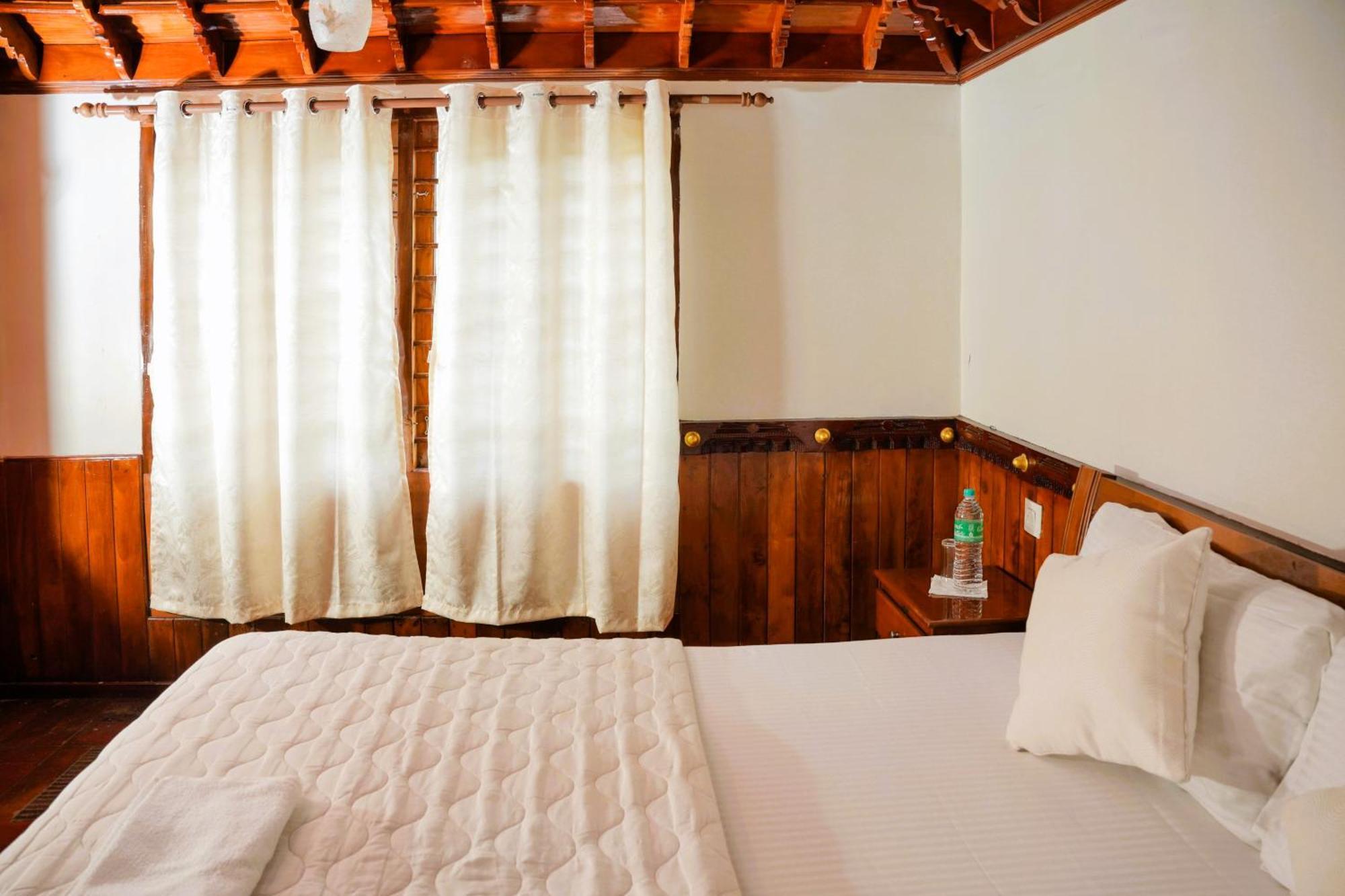 Rajahamsam Houseboat Villa Kumarakom Eksteriør bilde