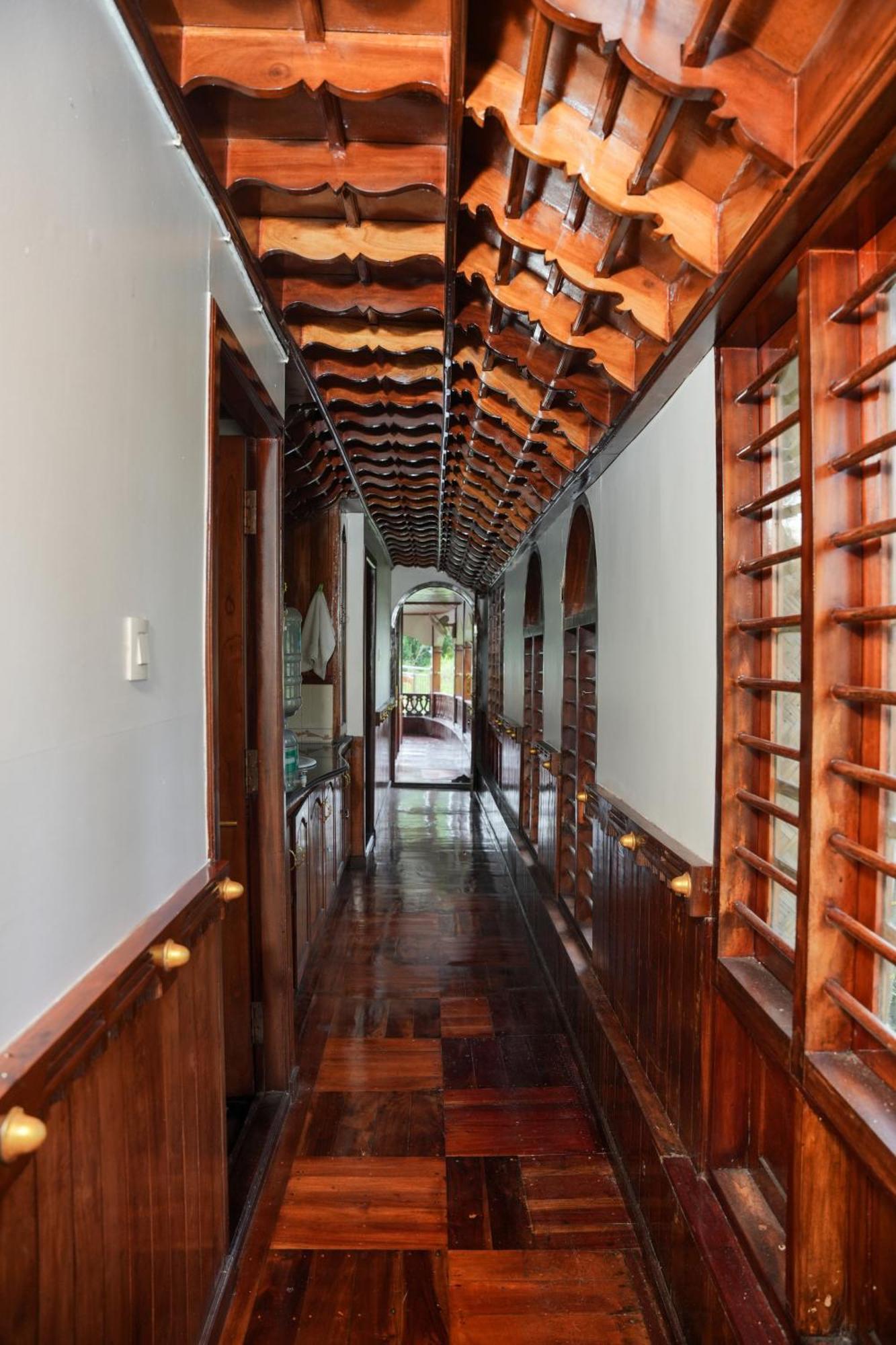 Rajahamsam Houseboat Villa Kumarakom Eksteriør bilde