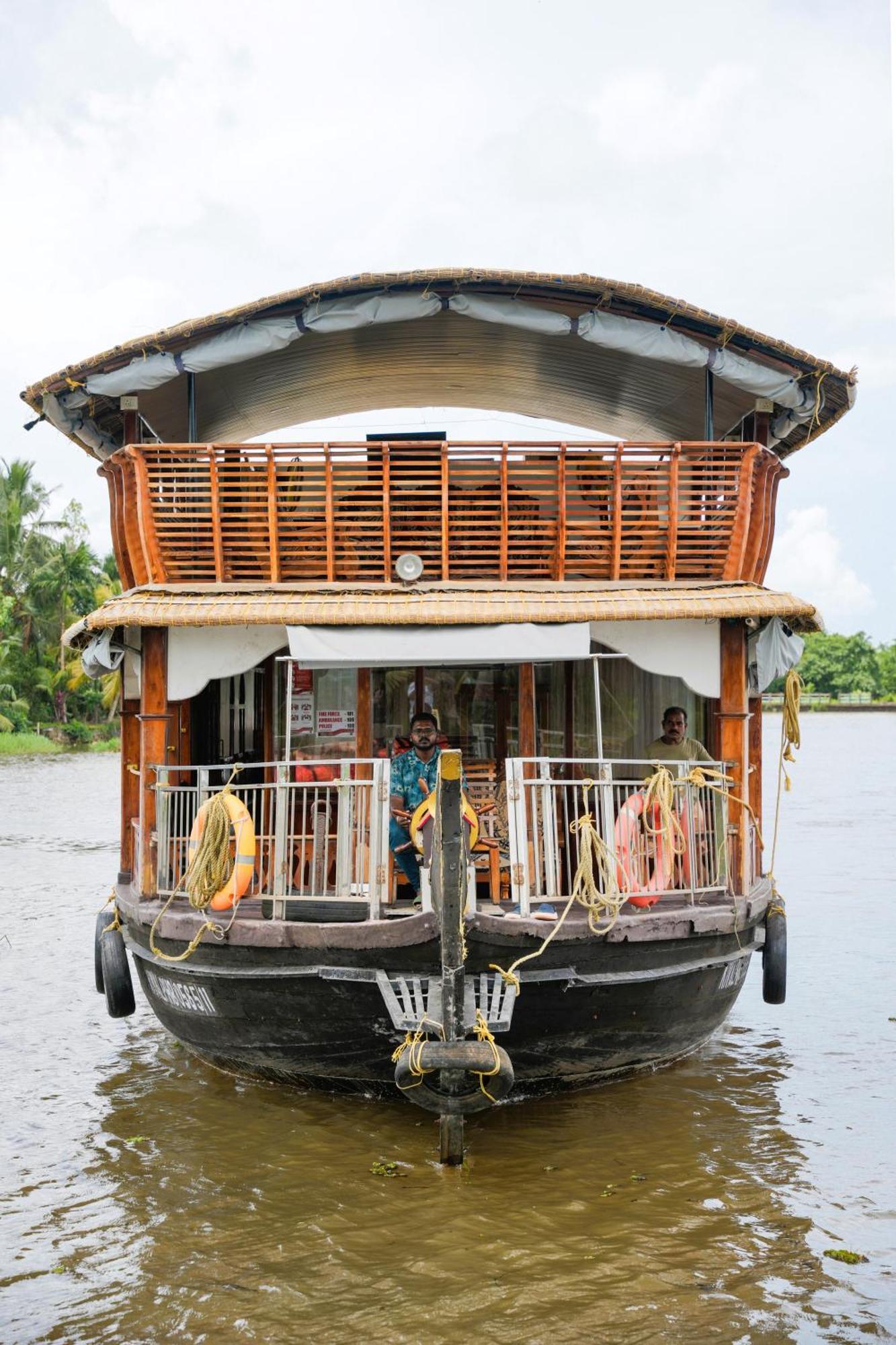 Rajahamsam Houseboat Villa Kumarakom Eksteriør bilde